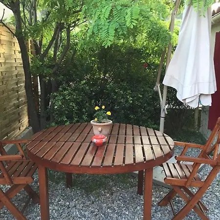 Le Cabanon De Sandrine Holiday home *
